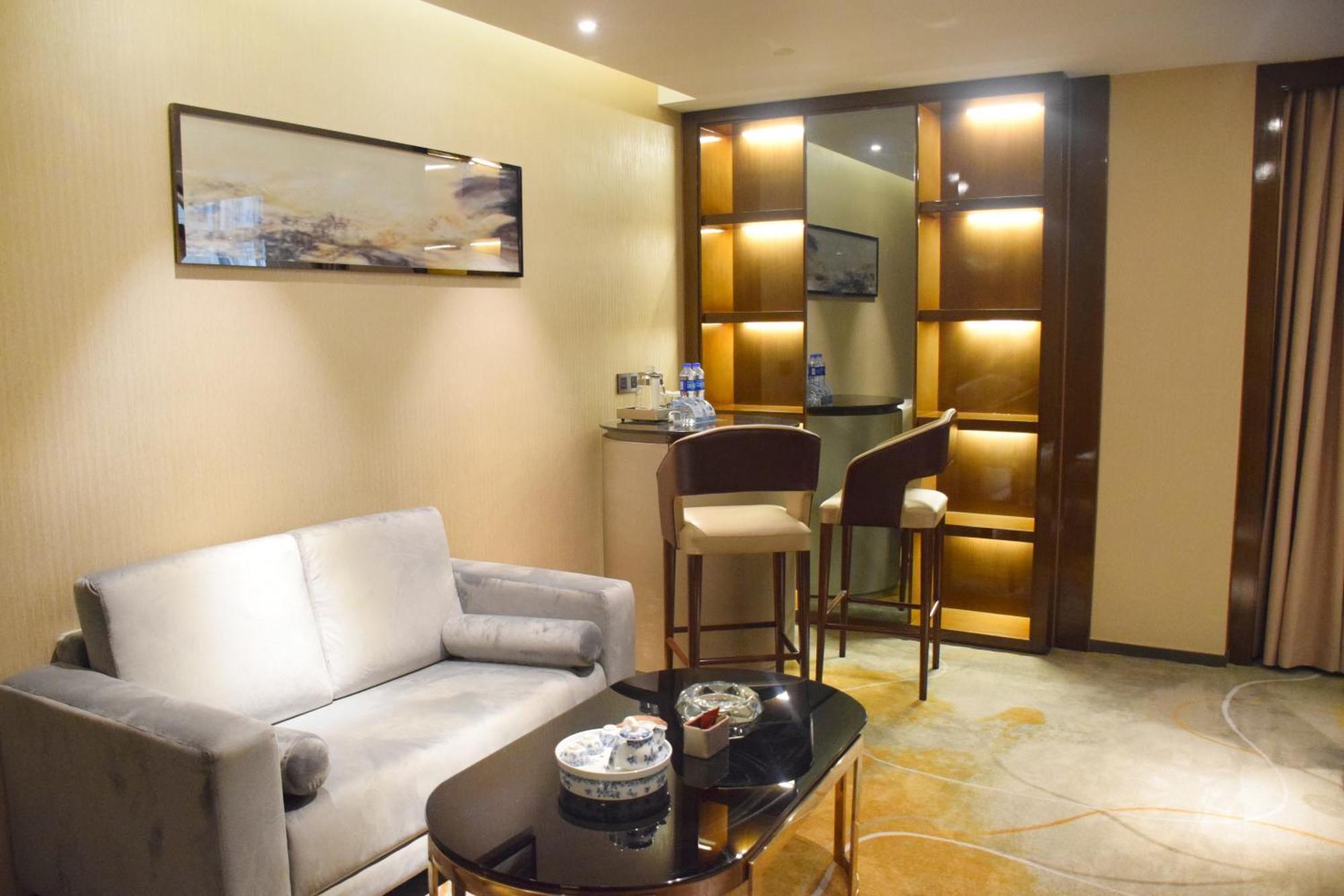 Ramada Foshan Hotel Exterior photo