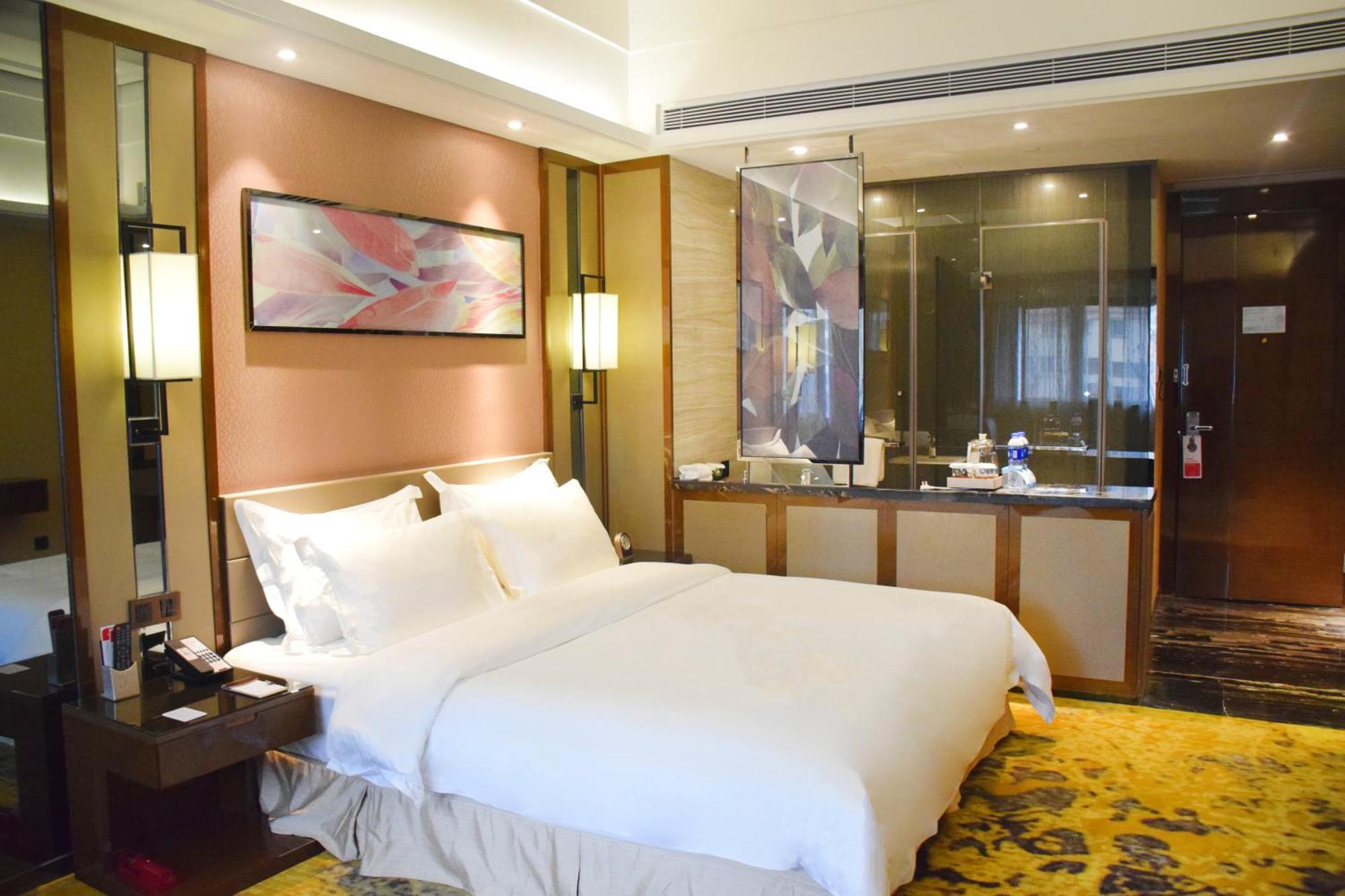 Ramada Foshan Hotel Exterior photo