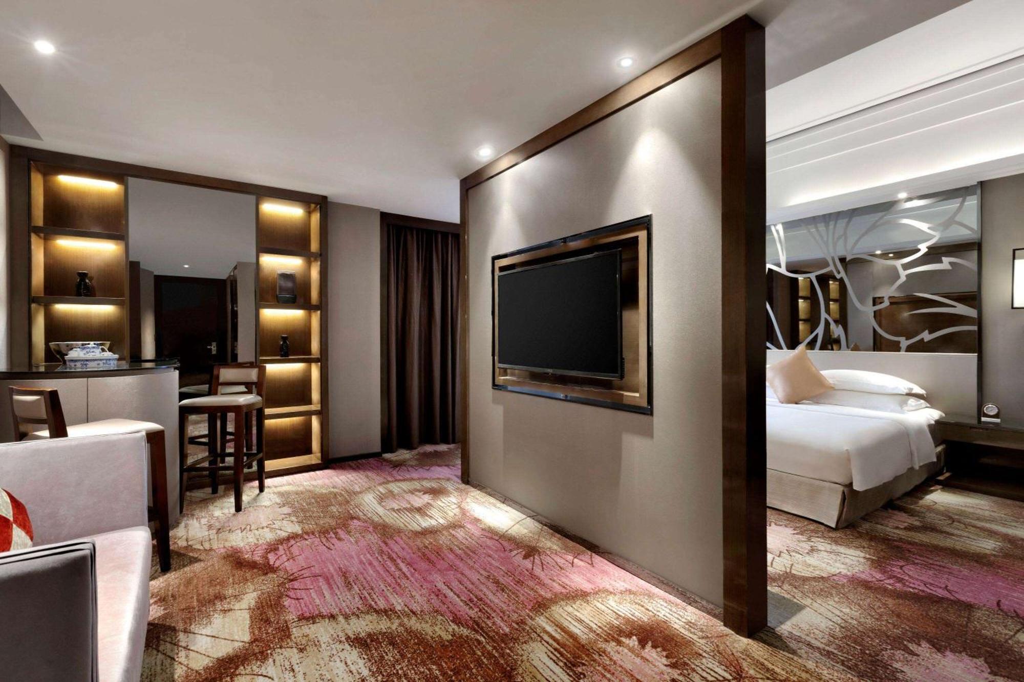 Ramada Foshan Hotel Exterior photo