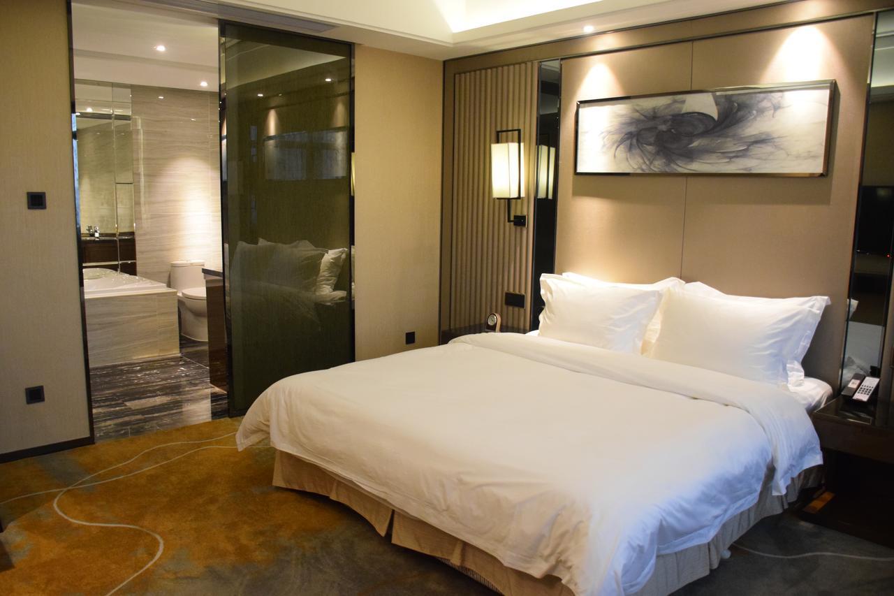 Ramada Foshan Hotel Exterior photo