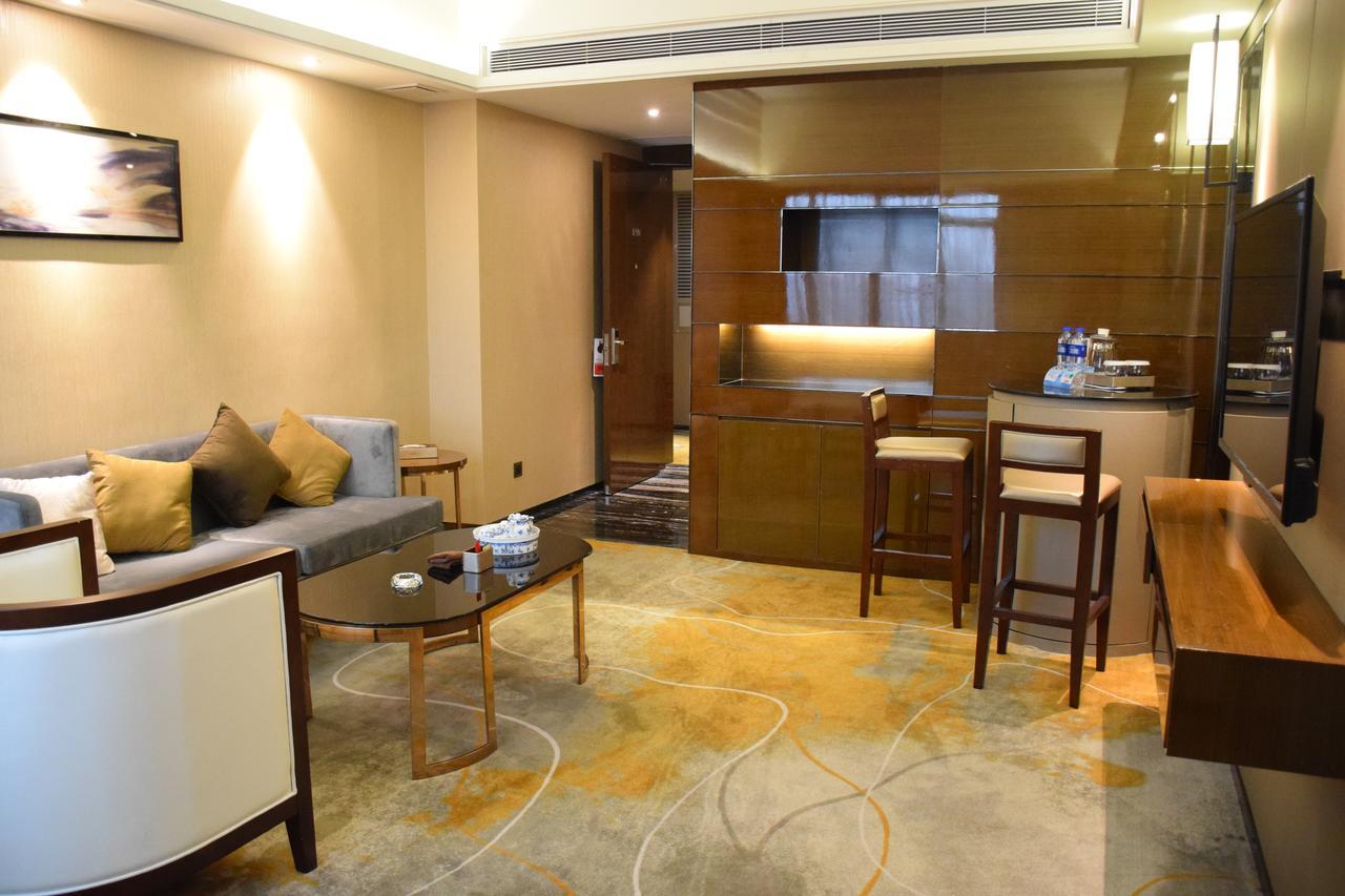 Ramada Foshan Hotel Exterior photo