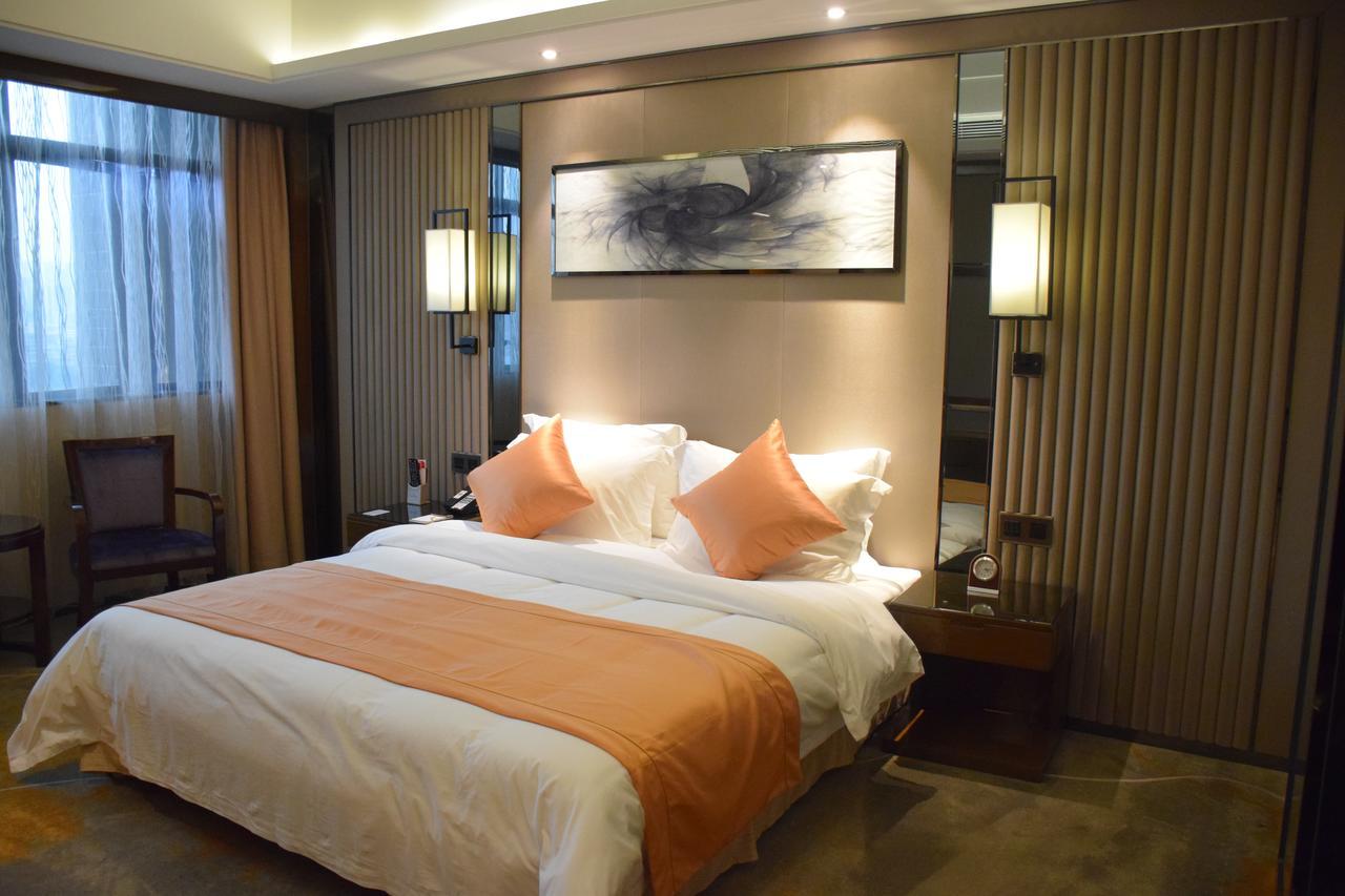 Ramada Foshan Hotel Exterior photo
